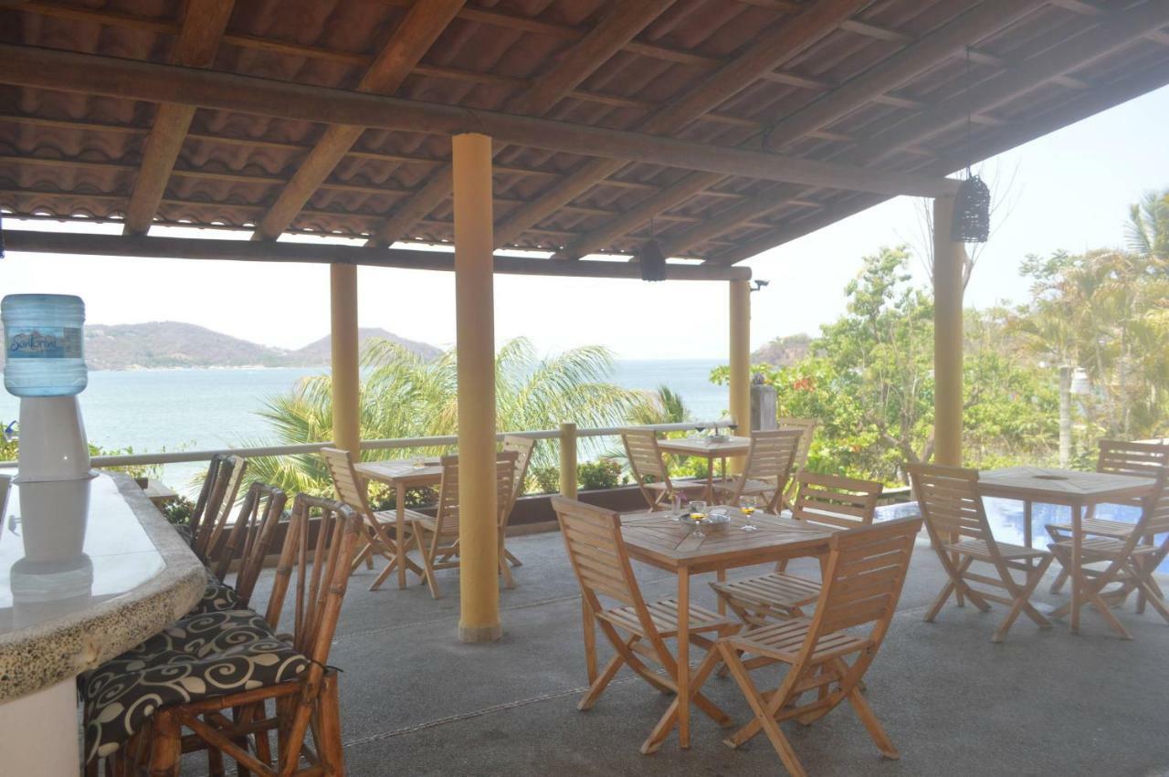 Bungalows La Madera Zihuatanejo Extérieur photo